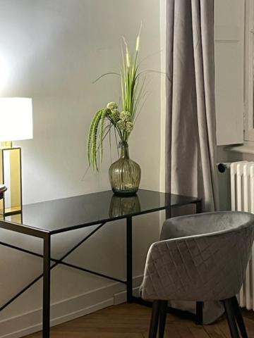 Grand Appartement D'Exception Au Chateau Randin Ecully Ngoại thất bức ảnh